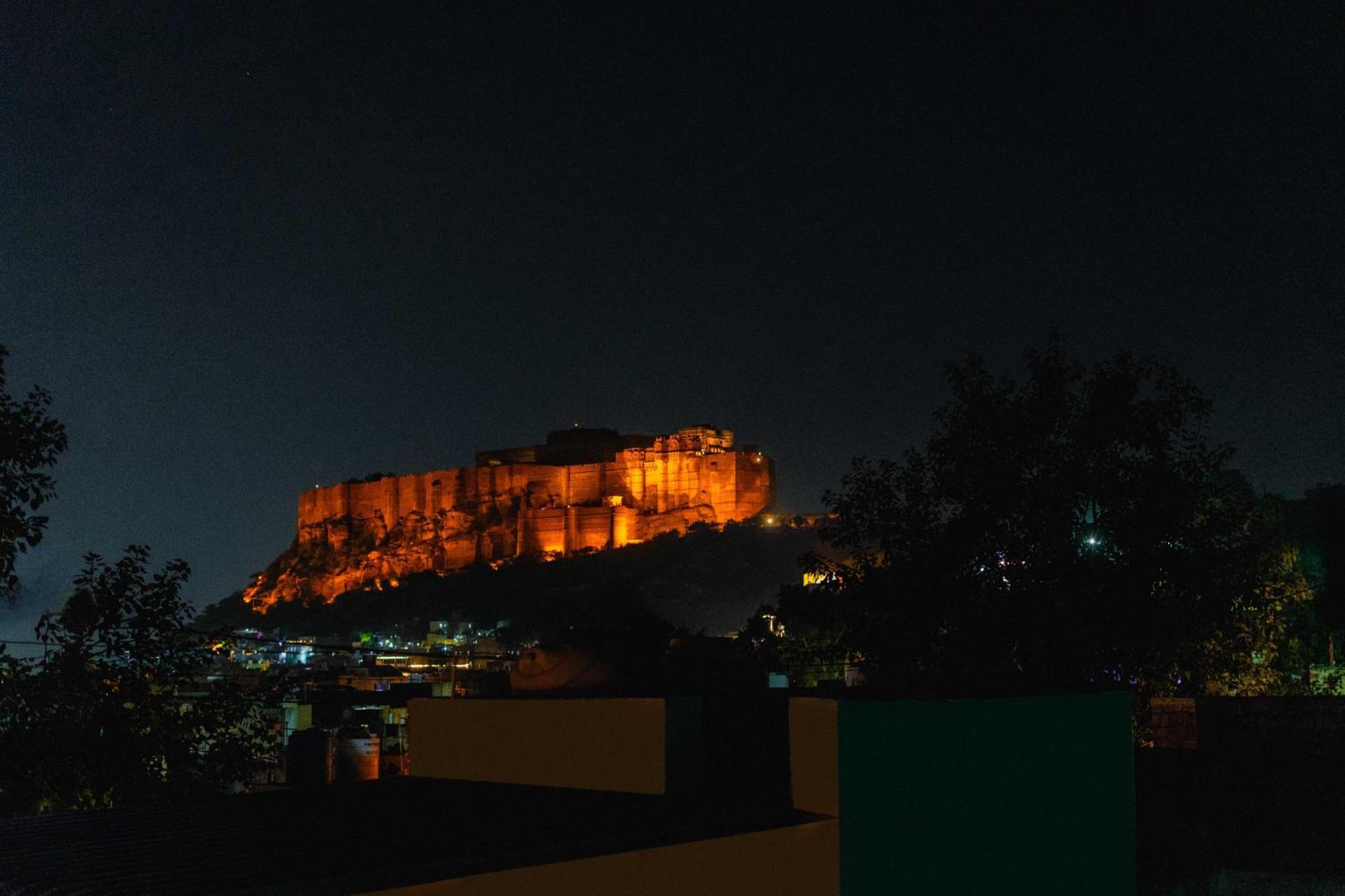 Treebo Trend Hinduja Mehrangarh Fort Jodhpur (Rajasthan) Exterior foto